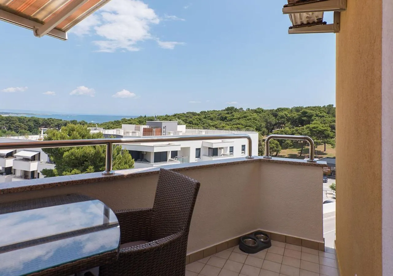 Apartment D. Bella Donna Premantura 0*,  Croatia